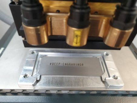 VIN-Marker im Produktionsfluss: Inline-Markierung mit Trotec Laser