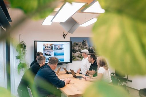 Digitalisierung und Nachhaltigkeit – Wie IT grüne Transformation unterstützt  Effizienz trifft Umweltbewusstsein: Praktische Wege und Inspirationen fü