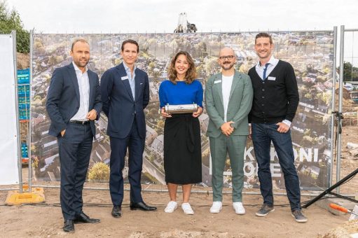 Grundsteinlegung beim nachhaltigen Holzbauquartier Kokoni One in Berlin-Französisch Buchholz