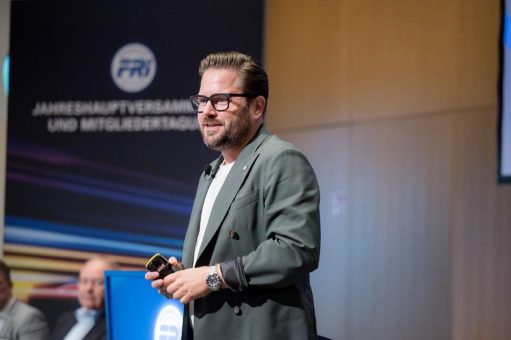 FRi-Jahreshauptversammlung inklusive Mitgliedertagung zum Saisonstart in Berlin