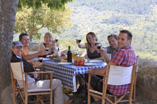 Raus aus dem Grau, rein in den sonnigen Wanderurlaub