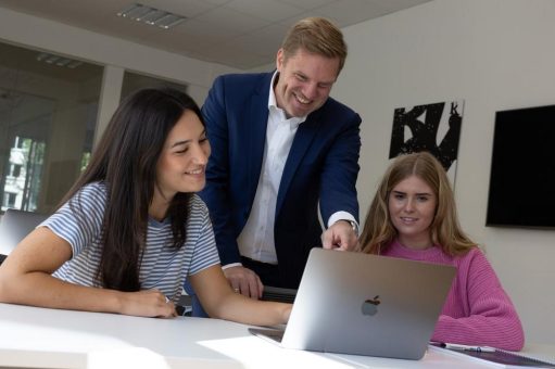 Künstliche Intelligenz (KI) gehört ins Studium