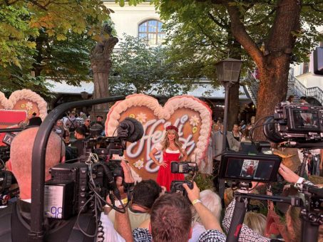 25 Jahre GoldStar TV: Der Schlager ist heute relevanter denn je – jetzt feiert ihn auch Heidi Klum!