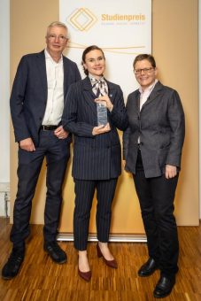 40 Jahre Studienpreis: Bundesverband ehrt fünf herausragende Persönlichkeiten für besondere Leistungen im Fernstudium