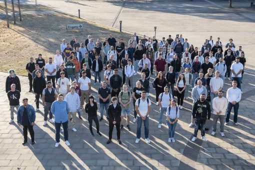 Über 300 Berufsanfänger starten ihre Ausbildung: Ausbildungsstart bei thyssenkrupp Steel in Duisburg, Bochum, Dortmund, Kreuztal und Finnentrop