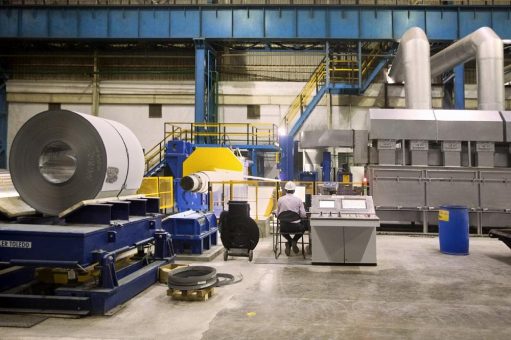 thyssenkrupp trägt zum Ausbau des Stromnetzes in Indien bei: Neue Produktionsanlage für Elektroband im indischen Nashik gestartet