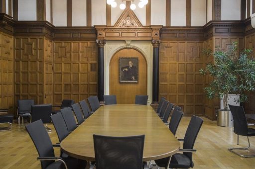 thyssenkrupp Steel Europe beteiligt sich zum ersten Mal am Tag des offenen Denkmals: Besucher können Gewerkensaal der Alten Hauptverwaltung besichtigen