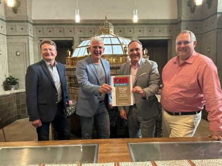 Bad Nauheim bleibt Spitzenreiter