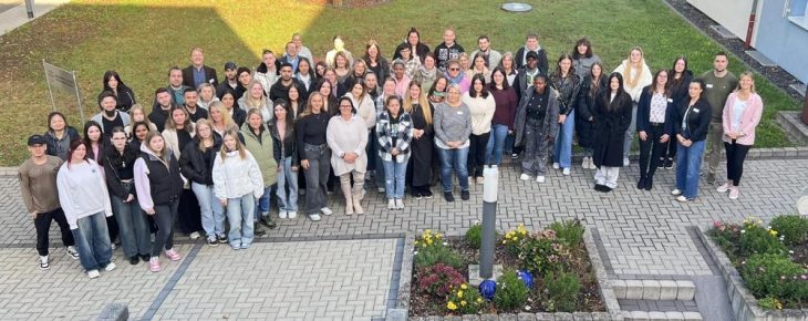78 neue Azubis an der Akademie für Gesundheitsberufe
