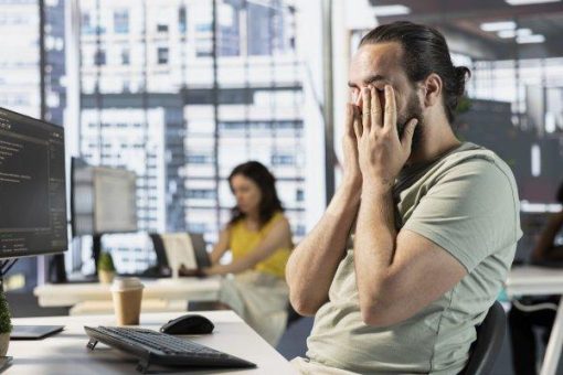 Wie Standard-LED-Licht die Konzentration im Büro mindert – und welche Alternative es gibt