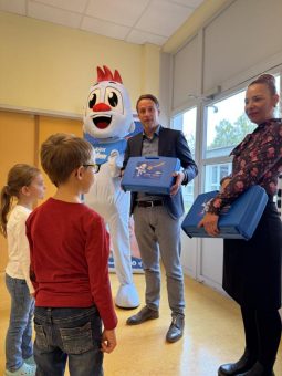 20 Jahre „1. Klasse-Malaktion“: Stadtwerke Schwerin feiern kreatives Jubiläum