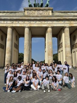 Empowering Young Female Leaders: ABURY Girls Gearing Up Academy 2025 in Berlin begeistert und inspiriert
