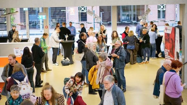 Neue Sexualitätsstudie: Christinnen und Christen sprechen offen über Sex