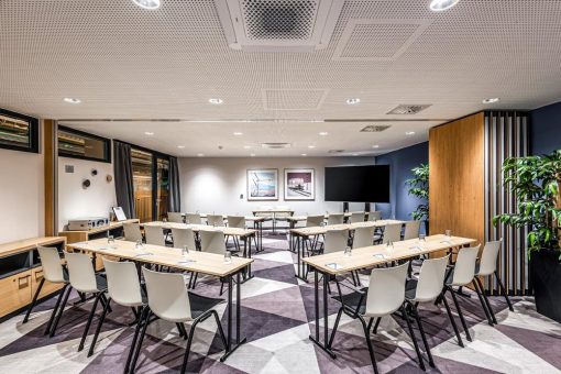 HSBB:mott stattet neues Holiday Inn Express Hamburg Süd aus