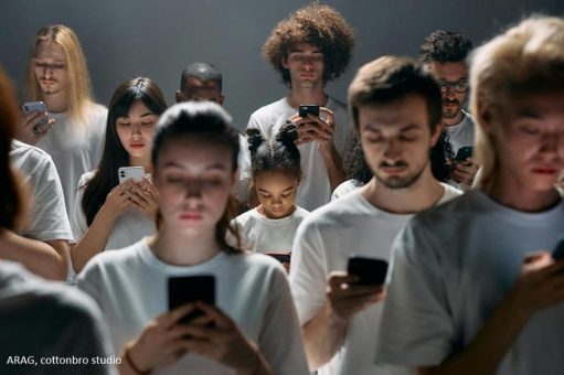 Handy-Premiere: So starten Kids geschützt durch