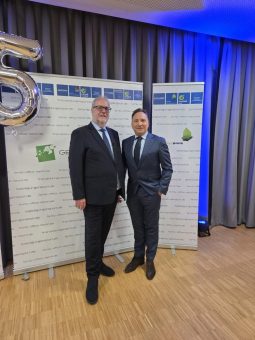 TiAM Advisor Services und Stiftung Finanzbildung Consulting künden strategische Zusammenarbeit an