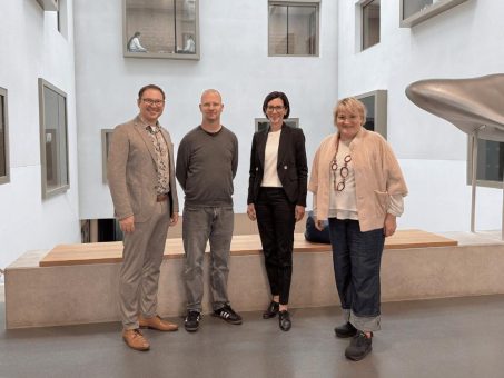 Vom Informatik-Labor ins Klassenzimmer: Hochschule Worms spendet Technik an Pfrimmtal Realschule Plus