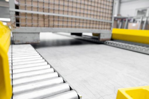 TORWEGGE zeigt erstmals Multi-Transfer-Schienen auf der FMB