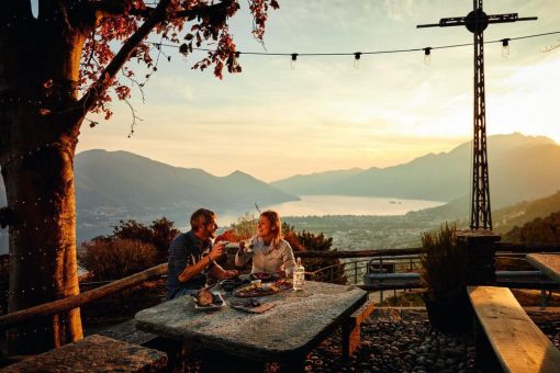 Herbst im Tessin:  Zwischen Kastanienduft, Weinkellern und  farbenprächtigen Landschaften