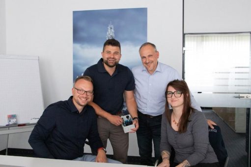 „Bossard Expert Talk“ über Verbindungstechnik in, an und rund um Leiterplatten