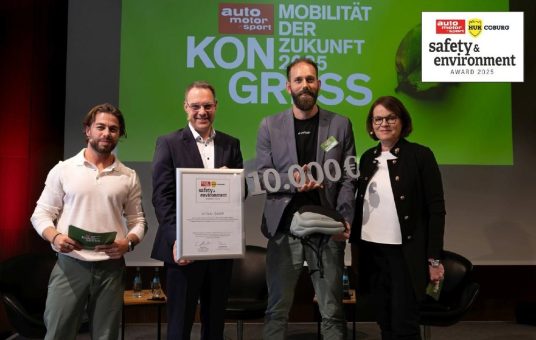 Fahrradhelm für die Gürteltasche: Start-up Inflabi gewinnt begehrten Safety & Environment Award