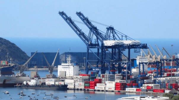 Isolierende Kabelrinne 66: Seit einem Jahrzehnt über dem Karibischen Meer im Einsatz mit nachgewiesener Beständigkeit