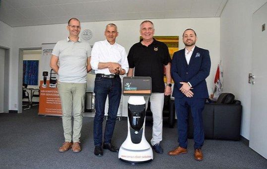 Staatssekretär Dr. Patrick Rapp zu Besuch bei SERVICEBOT.SOLUTIONS SBS GmbH: Servicerobotik als Zukunftsmotor für Baden-Württemberg