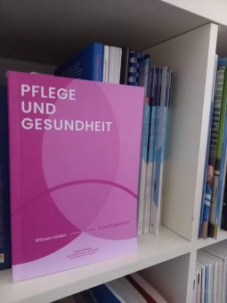 Sammelband präsentiert Qualifikationsarbeiten von HsH-Studierenden