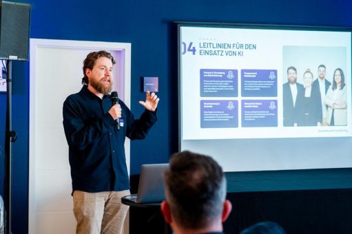 Effizienter steuern, besser entscheiden: Wie Mittelständler mit einem zentralen KI-Daten-Hub Prozesse automatisieren