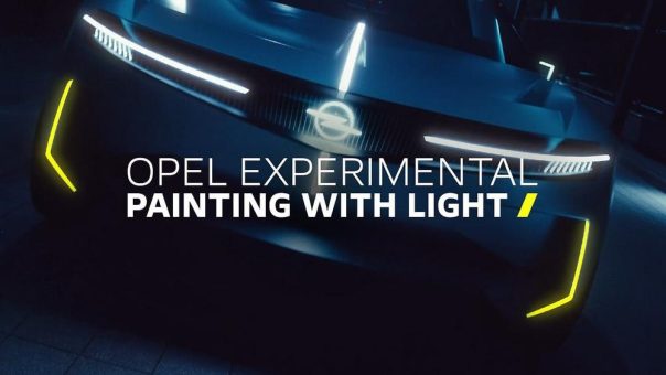 „Painting with Light“: Der Opel Experimental sieht bei Dunkelheit