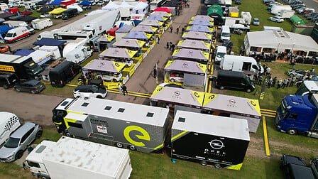 Volle Power: Mobile Ladeinfrastruktur für ADAC Opel Electric Rally Cup
