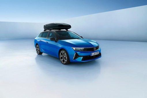 Ab in den Urlaub: Mit Original-Zubehör für den neuen Opel Astra Electric und Co.