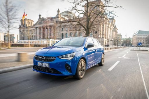 Opel liefert: Zahlreiche Elektromodelle sofort für Kunden verfügbar