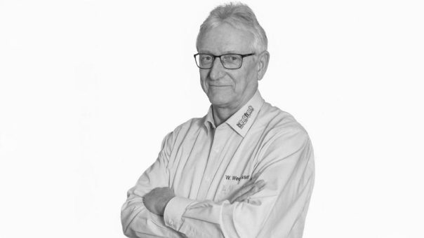 Nachruf auf Wolfgang Weckesser (*11. März 1954 – † 17.10.2025) – Ein prägender Wegbereiter unserer Unternehmensgeschichte
