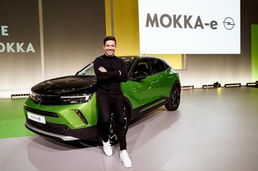 Sänger Nico Santos neuer Botschafter für den neuen Opel Mokka-e