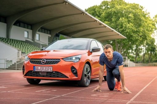 Zehnkampf-Weltmeister Niklas Kaul fährt auf Opel ab