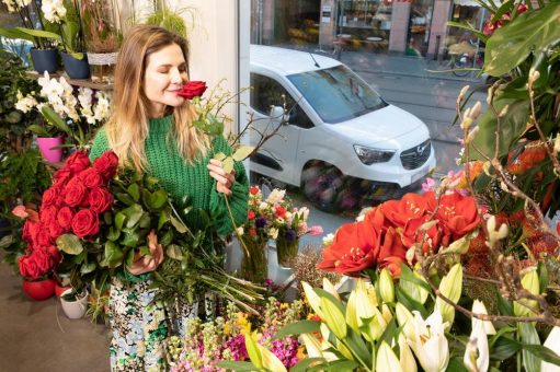 Da blüht das Herz auf: Opel Combo als Glücksbote für den Valentinstag