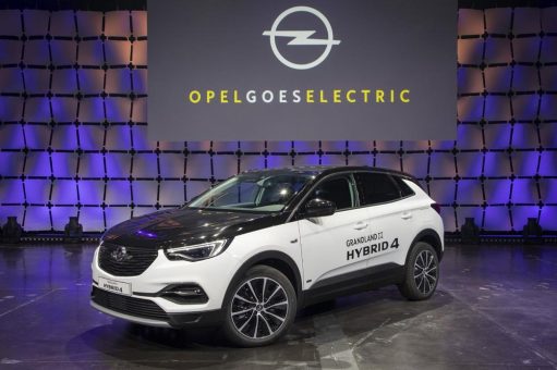Schon ab 399 Euro monatlich: Der neue Opel Grandland X Plug-In-Hybrid mit Allradantrieb