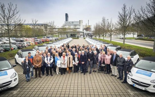Freiluft-Spaß: 50 Opel ADAM OPEN AIR für Fernsehlotterie-Gewinner