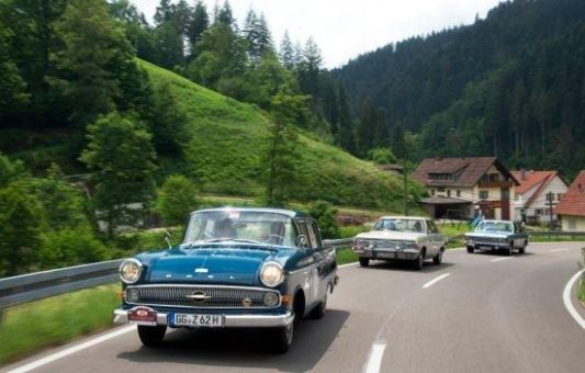 Traumautos auf Traumstraßen: 7. Paul Pietsch Classic im Zeichen des Opel Kapitän
