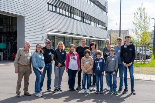 Preisträger von „Jugend forscht“ zu Besuch am SKZ