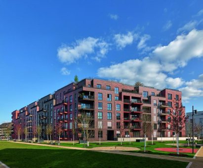 Fassade mit Tiefenwirkung: Hagemeister liefert Klinker für das Düsseldorfer Quartier „maxfrei“