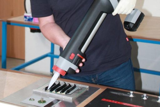 SKZ-Kurs zum Klebpraktiker nach DVS 3305/EWF 515 jetzt auch in Horb am Neckar