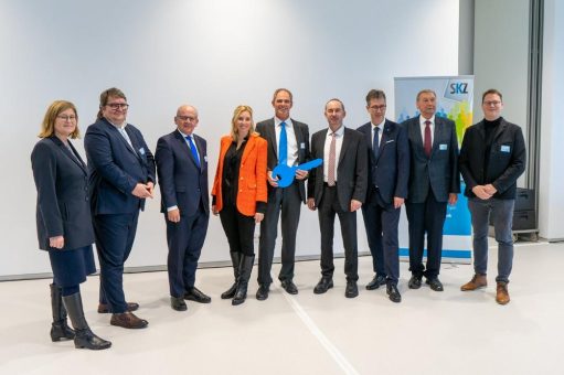 Eröffnung der Modellfabrik, des Trainings-Zentrums Qualitätswesen und der Betriebskita des SKZ