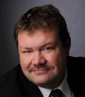 Cyberangriffe nehmen dramatisch zu: IT-Security-Experte Bernd Ochsmann von AERAsec über moderne Schutzstrategien für Unternehmen