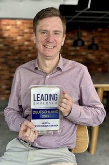 Leading Employer: uniVersa erneut ausgezeichnet