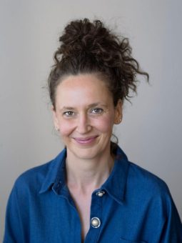 Autorinnenlesung und Gespräch: Carolin Würfel liest aus Ingrid Wiener und die Kunst der Befreiung