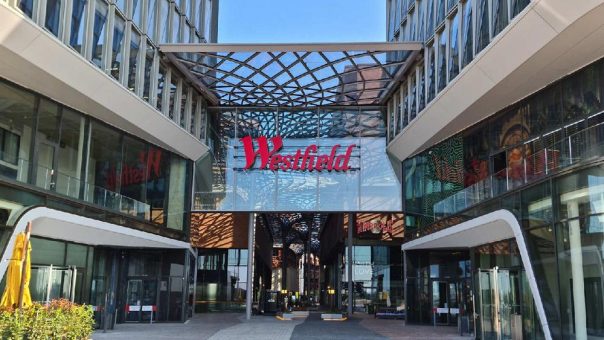 ELA PRO gewinnt The AVard mit dem Projekt „Sprachalarmierung im Westfield Hamburg-Überseequartier“
