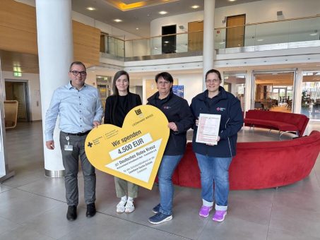 LEONHARD WEISS unterstützt Schulsanitätsdienst der Leonhard-Sachs-Schule