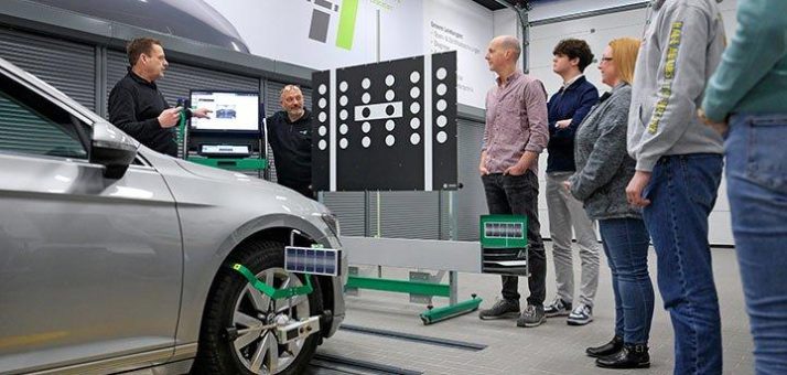 AZAV-Zertifizierung bestätigt die hohe Schulungsqualität des R.A.C.E.-Kalibrier- und Schulungszentrums